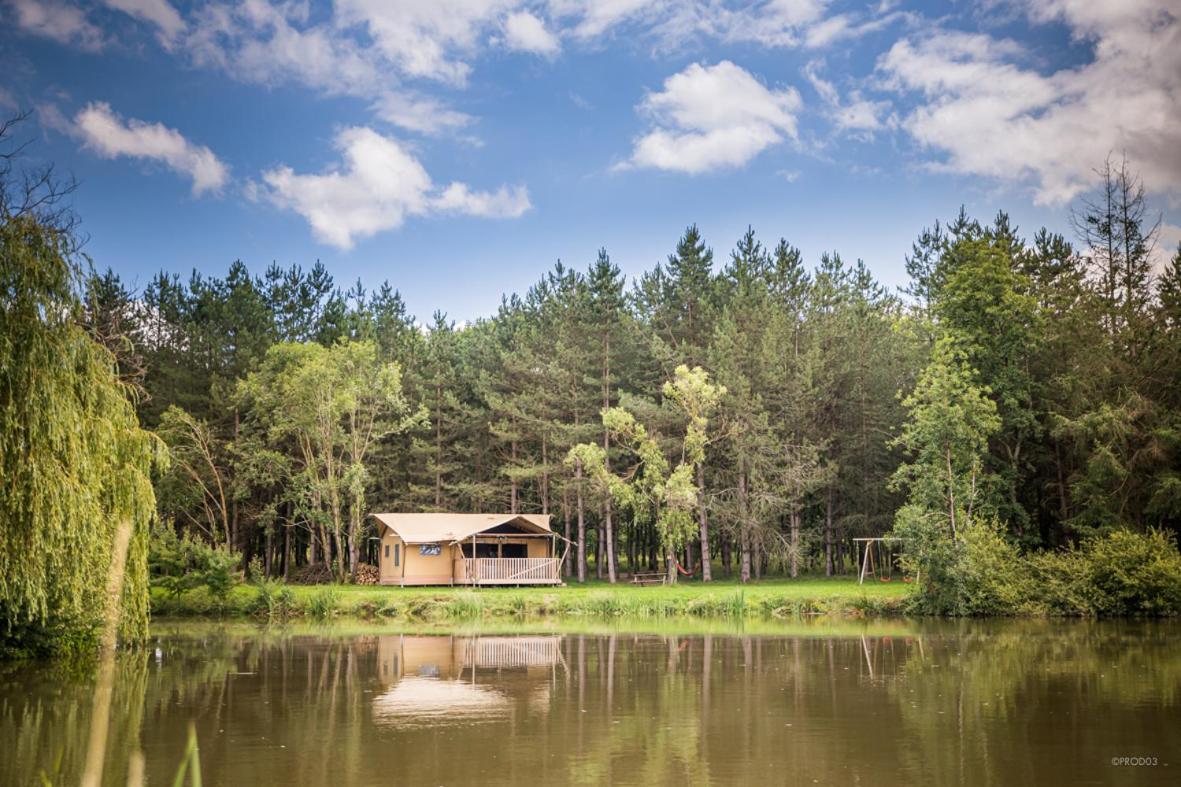 Thiel-sur-Acolin Tente Lodge Jacuzzi Privatif En Pleine Nature מראה חיצוני תמונה