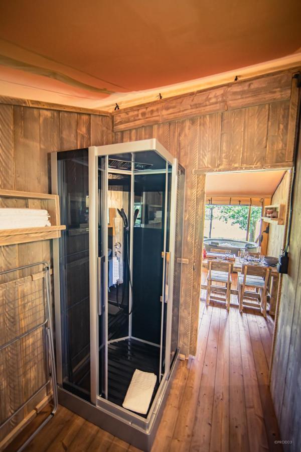 Thiel-sur-Acolin Tente Lodge Jacuzzi Privatif En Pleine Nature מראה חיצוני תמונה